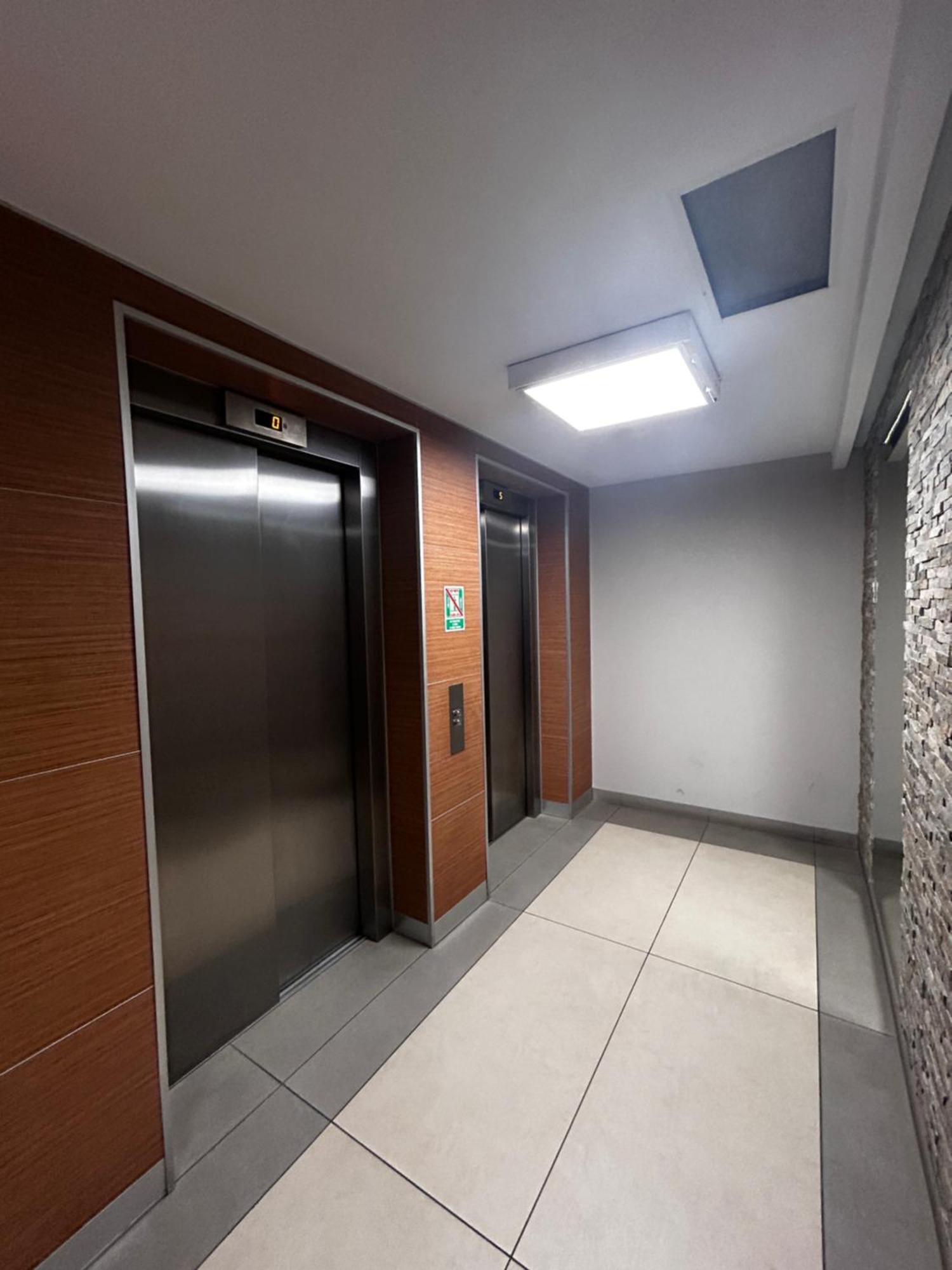 Apartament Podwale Odra Tower Rynek 15 Floor Вроцлав Екстериор снимка